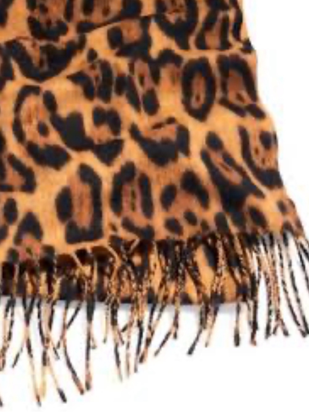 🍂Bloomingdales Leopard Scarf🍂